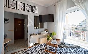 Athenian Sun-Kissed Penthouse With Huge Balcony!